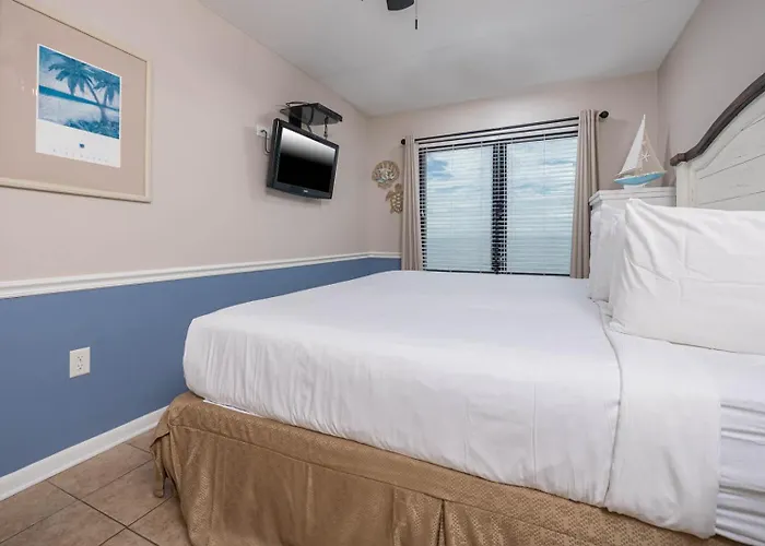 Island Winds East 707 Apartment *