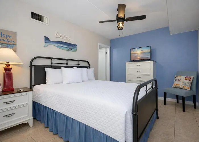 Apartment Island Winds East 707 *